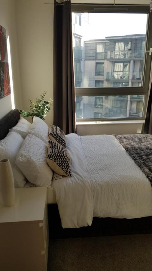 City Centre 1 Bed Apartment With Free On Site Parking With Cctv By Lets Relocations 버밍엄 외부 사진
