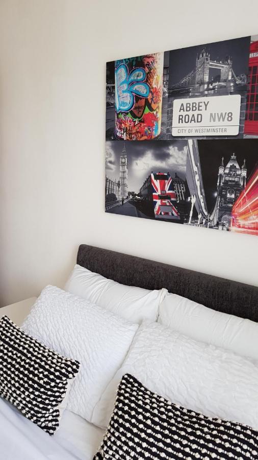 City Centre 1 Bed Apartment With Free On Site Parking With Cctv By Lets Relocations 버밍엄 외부 사진